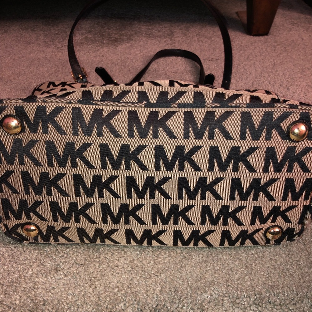 Authentic Michael Kors Purse - image 2